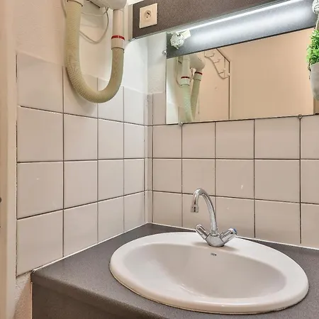 Joli Studio Avec Wifi ** ** Apartment Nantes